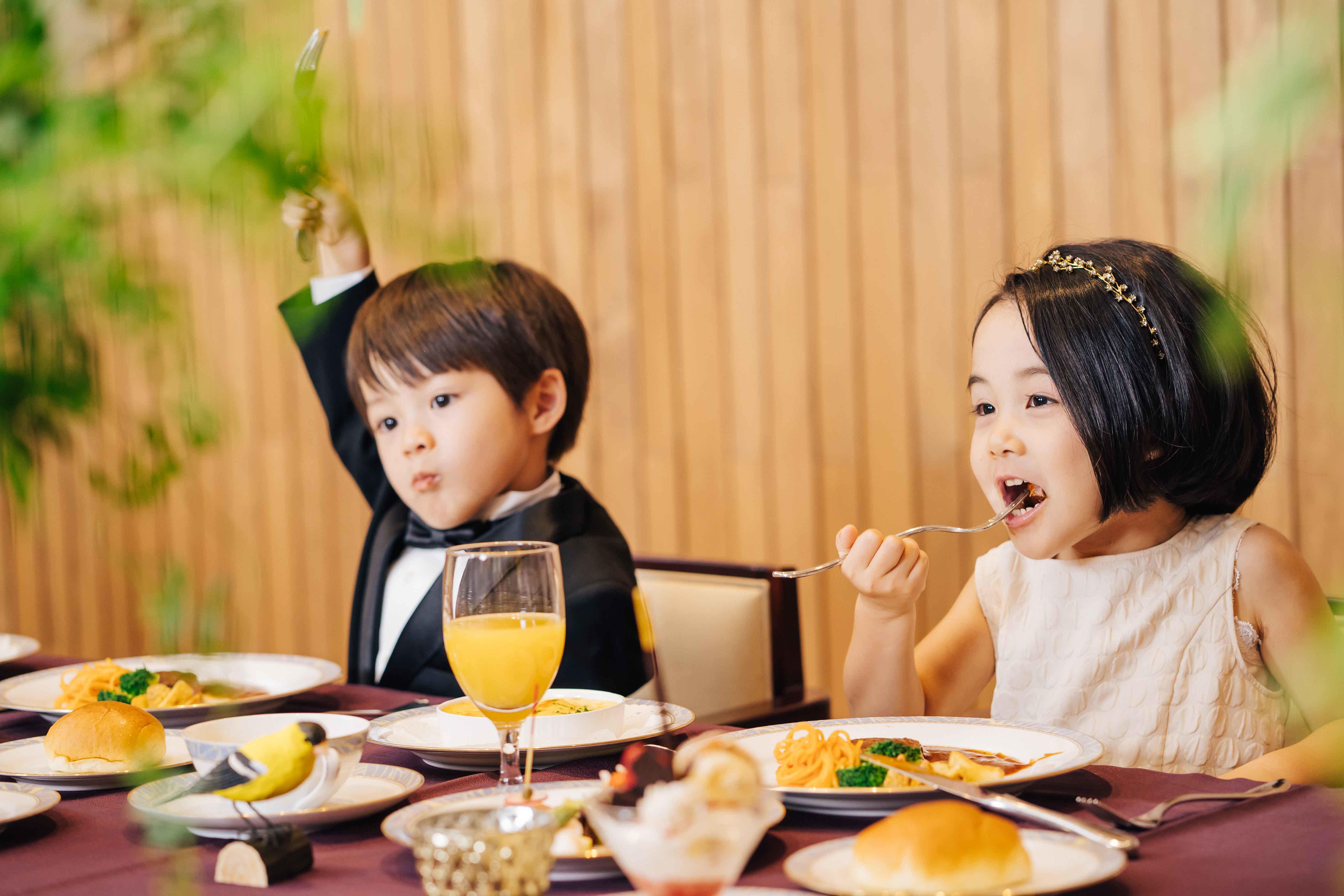 ご家族の誕生日 記念日や 大切な方とのお集まりにご利用ください プラン パーティ 会議 東京元赤坂 明治神宮の結婚式場 明治記念館